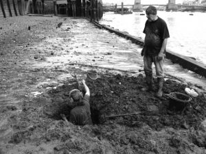 Destruction of a site on the banks of the Thames